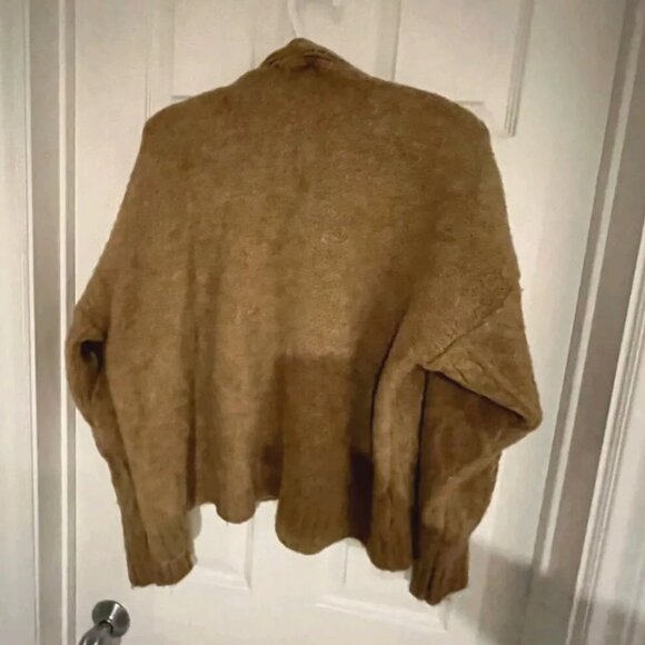 Stradivarius Chunky Cable Knit Biscoff Brown Beige Button Up Sweater Medium - Picture 3 of 3